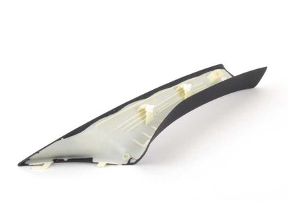 Tapa embellecedora pilar A izquierdo OEM 51438036137 para BMW E81, E82. Pieza original BMW, ideal para sustituir la moldura lateral del parabrisas lado conductor.