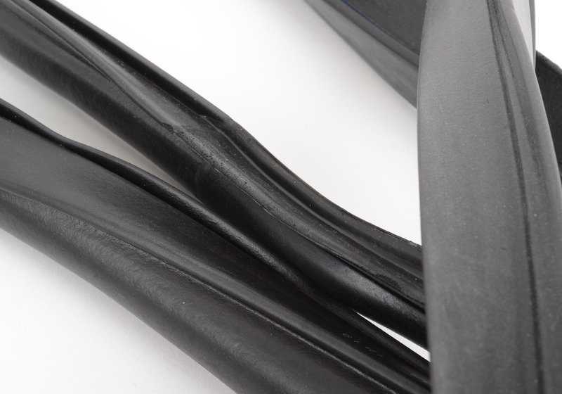 Placa direita OEM 51211938072 para BMW E32. BMW original.