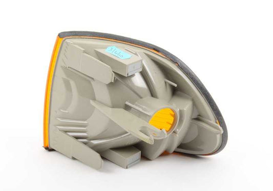 Intermitente derecho OEM 63138361006 para BMW Serie 7 E38 (740i, 750i). Original BMW.