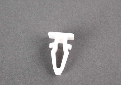 Abrazadera para Moldura de Umbral para BMW E65, E66 (OEM 51477038245). Original BMW.
