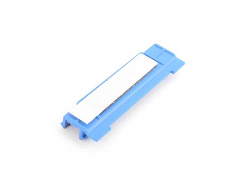 OEM Subject Clip 51137899553 for BMW E63 M6 {EH91, EH92}. Original BMW piece designed for roof moldings. Suitable for models made between 2005 and 2010.