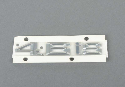 Emblema adhesivo lateral derecho OEM 51147056056 para BMW X5 E53 4.6is (2001-2003). Original BMW.