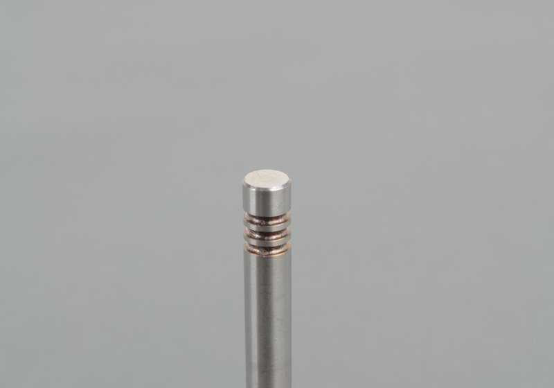 Válvula de admisión OEM 11341739822 para BMW E36 318is. Compatible con motores M42 y M44. Modelos con cambio manual y automático. Original BMW.