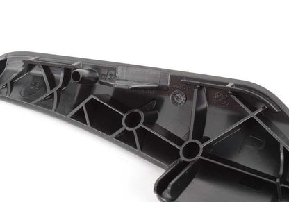 Embelner droit de l'Anclaje de la ceinture OEM 52106979638 pour BMW E81, E82, E88, E92, E92N. BMW d'origine.