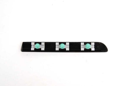 Listón de parachoques lateral derecho OEM 51138208448 para BMW E46 316i (1998-2004). Original BMW.