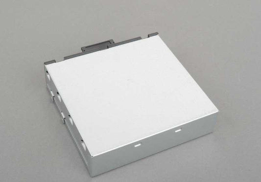 Voltage Converter for BMW F20, F21, F30, F30N, F35, F10, F10N, F11, F11N, F06, F12, F13, F25 (OEM 61429251984). Original BMW.