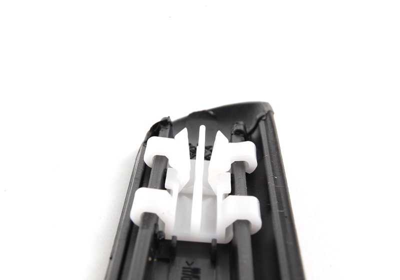 Listón de parachoques lateral derecho OEM 51138208448 para BMW E46 316i (1998-2004). Original BMW.