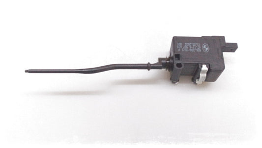 Motor eléctrico del tapón de llenado OEM 67116987633 para BMW E87 116i, 118i, 118d. Original BMW.
