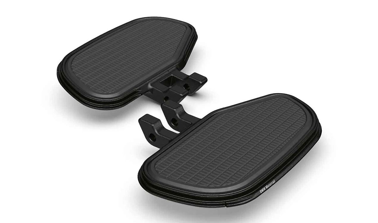 Pedaleira dianteira do motorista OEM 77258386742 para motocicletas BMW R 18, R 18 Classic, R 18 Roctane, R 18 Transcontinental. Originais BMW Motorrad.