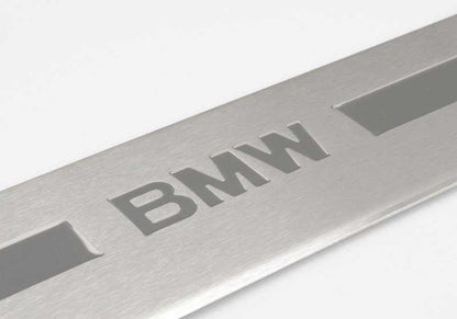 Glut aus Edelstahl -Stahl -Stücke rechts OEM 51478257872 für BMW E52. Original BMW.