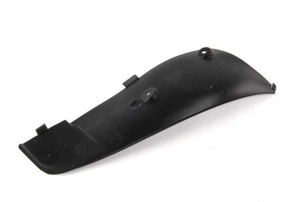 Tapa del soporte de reparación del guardabarros OEM 51717895768 para BMW E46. Original BMW.