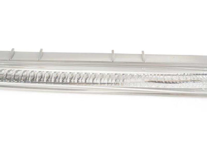 Intermitente lateral derecho OEM 63137838540 para BMW E90, E90N, E92, E92N, E93, E93N. Original BMW.