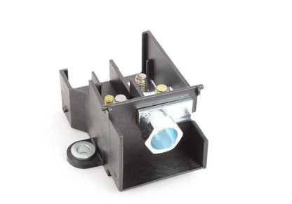 B+ OEM connection support 12521745260 for BMW E34, E32, E31. Original BMW piece, part of the battery and starting wiring system. Ideal to maintain stable electric current in your vehicle.