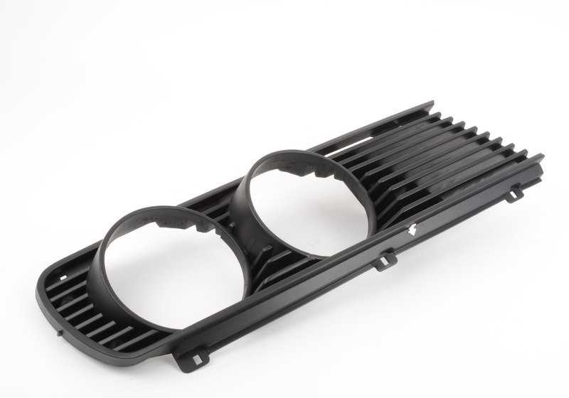 Grade decorativa esquerda 51131919199 para BMW E28. Ideal para substituir ou renovar a grade do lado frontal. Compatível com todos os modelos E28. Substituição original da BMW.