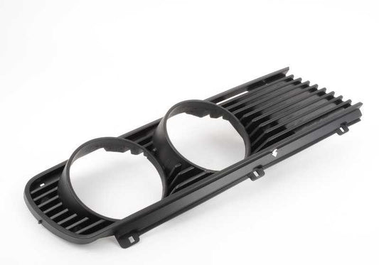 Griglia decorativa sinistra 51131919199 per BMW E28. Ideale per sostituire o rinnovare la griglia del lato anteriore. Compatibile con tutti i modelli E28. Sostituzione BMW originale.