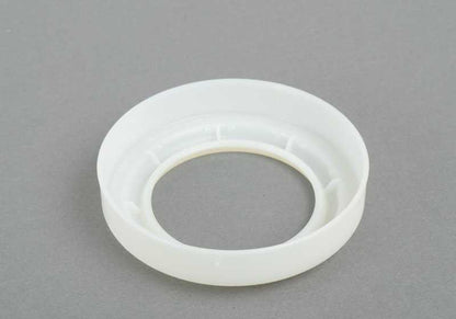 Powder dish for BMW F20, F21, F22, F23, F30, F31, F34, E90, E91, E92, F32, F33, F36, E60, E61, F07, F10, F11, F18, F06, F12, F13, F01 , F02, X1 E84, X3 E83 (OEM 27107537665). Original BMW