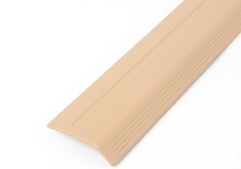 Embellecedor de estribo trasero izquierdo en color beige OEM 51478174537 para BMW Serie 7 E38. Original BMW.