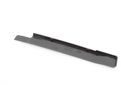 COUVERTURE COUVERTURE OEM droit 51498133658 pour BMW E34 (518i, 520i, 525i). Pièce BMW originale.