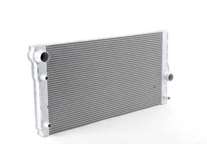 Radiateur de réfrigérant OEM 17118615426 pour BMW F07, F10, F11, F01, F02. BMW d'origine.