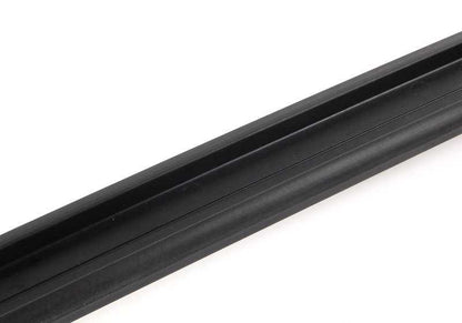 Canal de evacuación de agua OEM 54138108335 para BMW E31. Pieza original BMW.