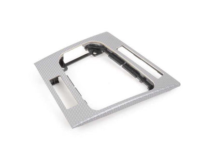 Compartiment de plancher en aluminium pour la série BMW 3 E46 (OEM 51167896088). BMW d'origine