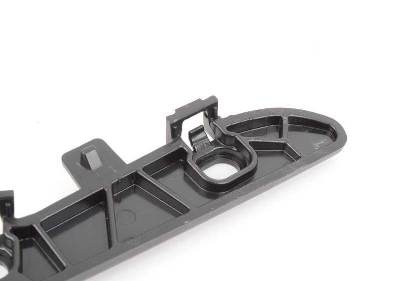 Lato in basso a destra del lato anteriore OEM 51117279712 per BMW F30, F30N, F31, F31N, F35, F35N. BMW originale.