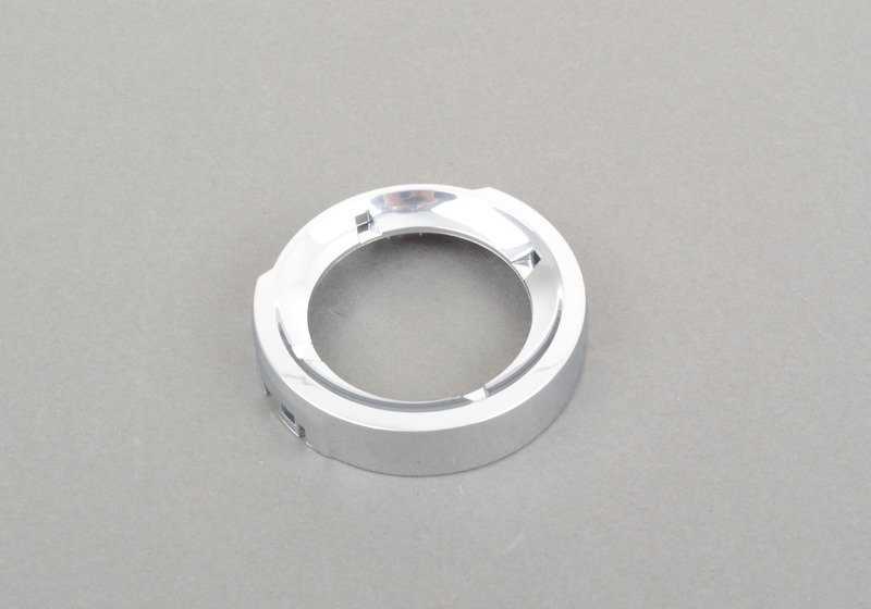 Anello cromatico per BMW E81, E82, E87N, E88, E90N, E91N, E92, E92N, E93, E93N, E84, E71, E89 (OEM 65829353030). BMW originale.