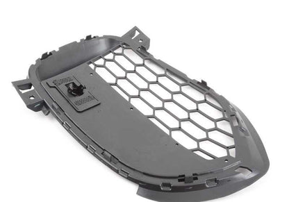 Rejilla lateral derecha OEM 51118064634 para BMW F15. Pieza original BMW.