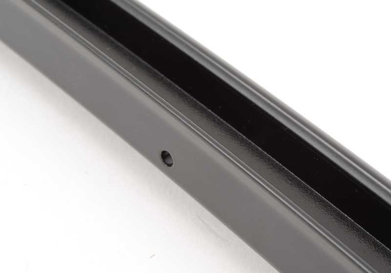 Moldura de guia de janela externa direita para BMW F30, F30N, F80, F80N (OEM 51357258302). BMW original