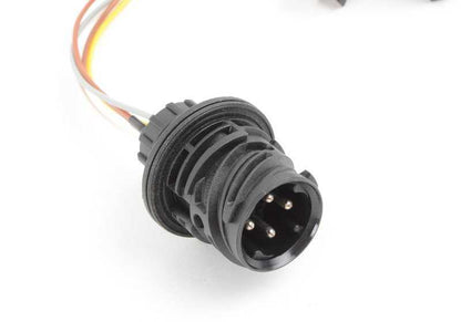 Anschlusswinde OEM Farms 63128363867 für BMW E36 {316i, 318i, Coupé, Berlina, Touring, kompakt} mit M43 -Motor. Kompatibel mit manuellen und automatischen Kisten. Original BMW.