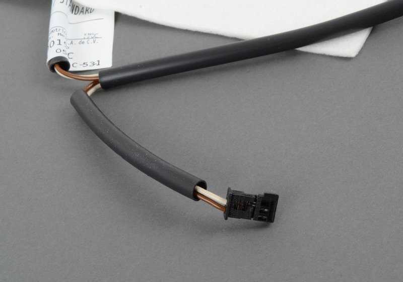 Resistencia calefacción asiento OEM 52108413881 para BMW Z3 {E36 Z3 1.9, 2.2, 2.2i, 2.5, 2.5i, 3.0} compatibles. Original BMW.