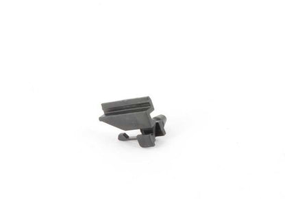 Clip para BMW X5 E53 (OEM 51327004698). Original BMW