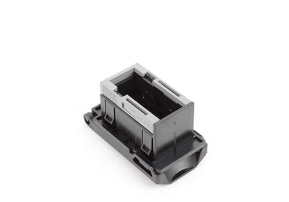 Tapa con marco para toma OBD OEM 61136901665 para BMW E46, F15, F85, F16, F86 y MINI R50, R53, R52. Original BMW y MINI.