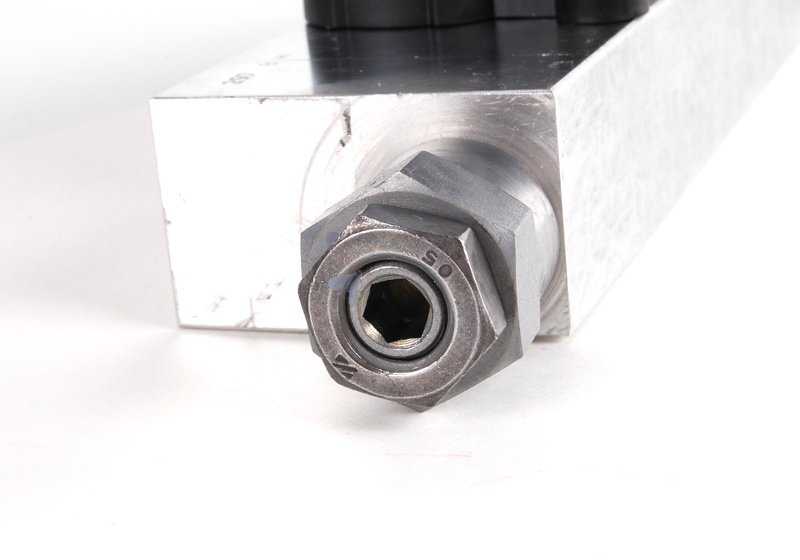 Magnetventtil pour BMW Series 3 E46, Z4 E85, E86 (OEM 11367839180). BMW d'origine