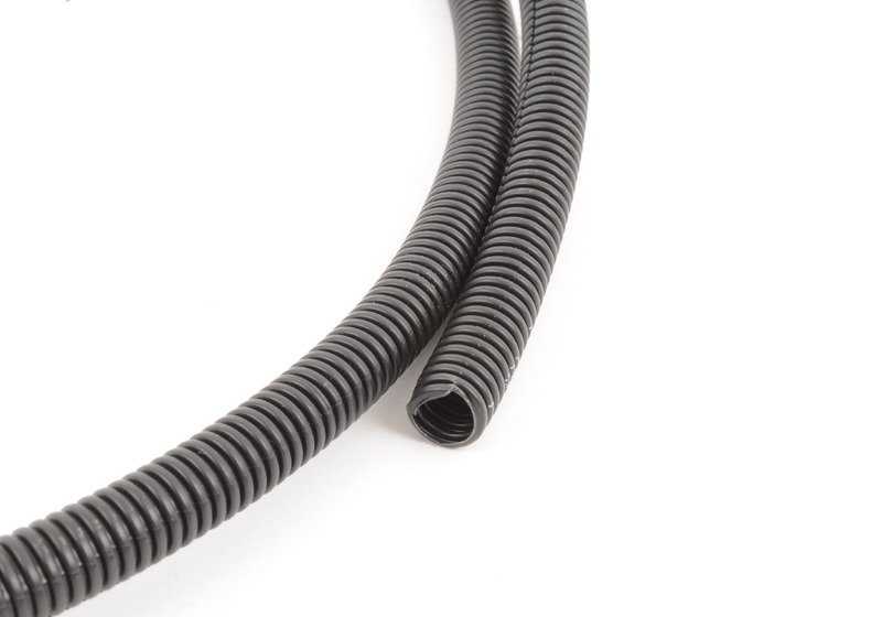 Tubo flexible ranurado OEM 61136933301 para BMW E30, E36, E46, E81, E82, E83, E84, E85, E86, E87, E88, E90, E91, E92, E93, E34, E39, E52, E53, E60, E61, E63, E64, E65, E66, E70, E71, E72, E85, E86, E89, F01, F02, F04, F07, F10, F11, F12, F13, F15, F1