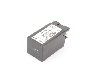 Sensor de temperatura evaporador A/A OEM 64508390158 para BMW E30, E28, E24. Compatible con modelos como 316, 318, 320, 323, 525, 528, 635 y más. Recambio original BMW.