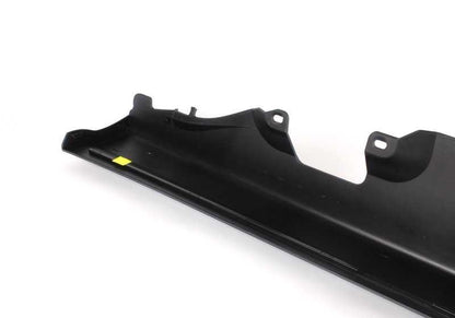 Estribo lateral derecho imprimado para BMW Serie 3 E46 (OEM 51717890012). Original BMW