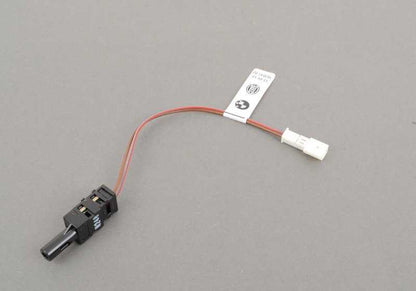 Illuminazione a LED per il rivestimento porta/laterale per BMW E92, E93 (OEM 63319122419). BMW originale