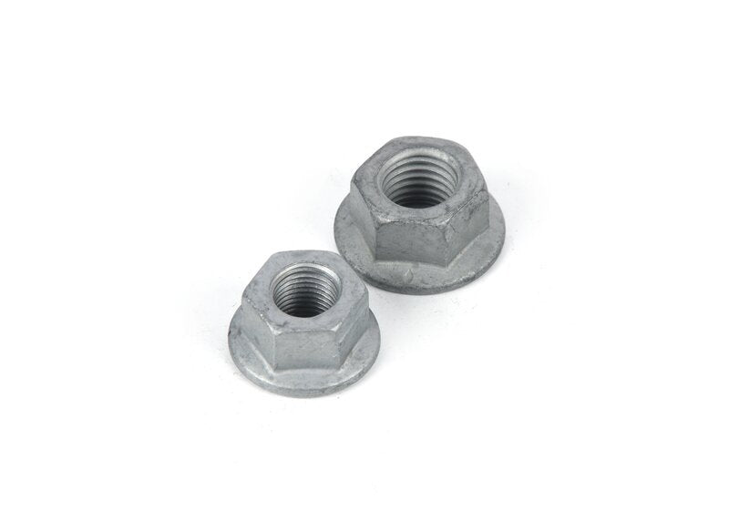 Juego de fijación pata telescópica trasera OEM 33522467121 para BMW F20, F21, F22, F23, F30, F31, F32, F33, F34, F36... y más. Original BMW.