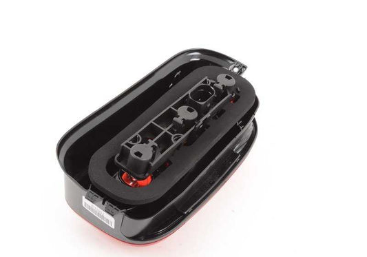 Luz trasera lateral izquierda blanca OEM 63212754529 para MINI Clubman R55, R55 LCI. Original MINI.