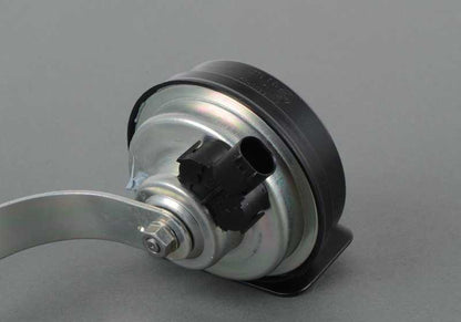 Horn low OEM 61337184480 for BMW Z4 E85 and E86 (2.0i, 2.2i, 2.5i, several years and versions). Original BMW spare.