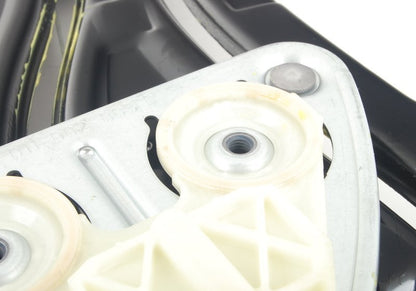 Mecanismo elevalunas eléctrico puerta trasera derecha OEM 51377111018 para MINI Cabrio R52 (2002-2008), MINI Cabrio R57 (2007-2010), MINI Cabrio R57 LCI (2009-2015). Original MINI.