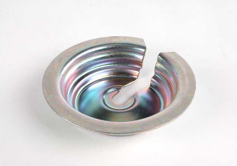 Soporte para rueda de repuesto OEM 71151180625 para BMW E30, E36, E46, E12, E34, E39, E60, E61, E24, E23, E32, E38, E31, E70, F15, F85, G05, E71, E72, F16, F86, F96, G06. Original BMW.