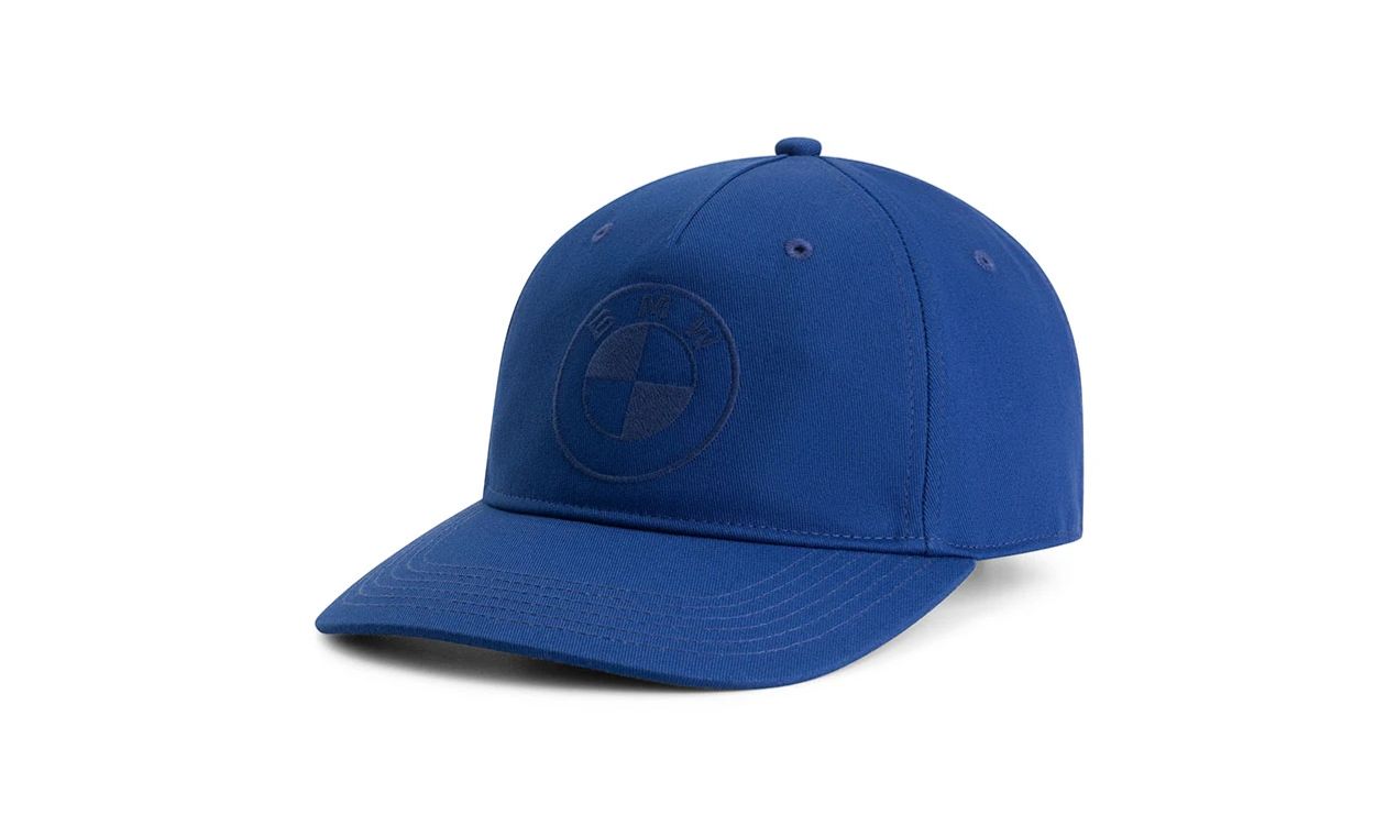 Blaue Cap mit BMW Logo und „FREUDE FOREVER“-Stickerei in einer Unisex-Größe. Gültig für BMW. Original BMW.