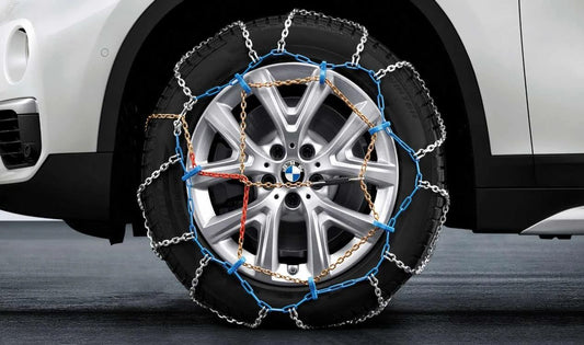 COMFORT SNOW CHAINS OEM 36112456962 for BMW F90, F90N, F91, F92, F93. Maximum traction and easy assembly without damaging tires. Original BMW.
