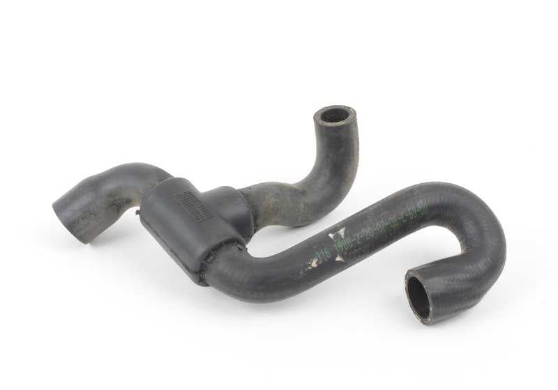 Manguera de retorno del radiador OEM 64218390710 para BMW E34 530i y 540i con motor M60. Compatible con modelos fabricados entre 1992 y 1996. Repuesto original BMW.