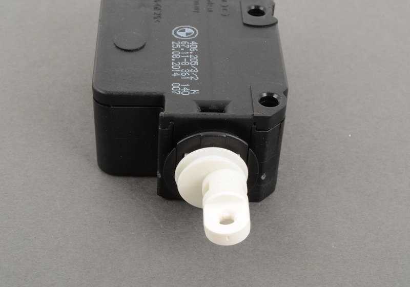 Motor del cierre maletero OEM 67118361140 para BMW E36 (316g, 316i, 316iA, Compact, Coupe, Touring) y BMW Z3 (1.8, 1.9, 2.0, 2.2, 2.8, 3.0i, M Roadster). Original BMW.