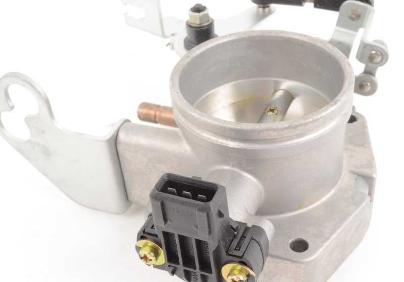 Cuerpo de mariposa OEM 13541748096 para BMW E36, E34. Original BMW.