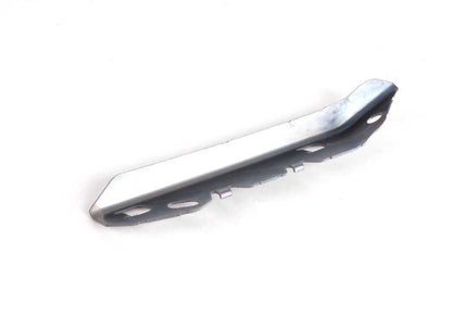 Inserir embelezado para o pára -choque dianteiro esquerdo OEM 51117154715 para BMW E92, E93. BMW original.