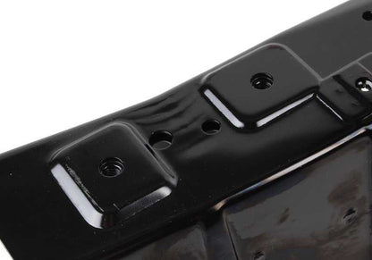 Soporte delantero derecho del paso de rueda OEM 41118199594 para BMW E39 520d, 520i. Compatible con modelos fabricados entre 1996 y 2003. Repuesto original BMW.